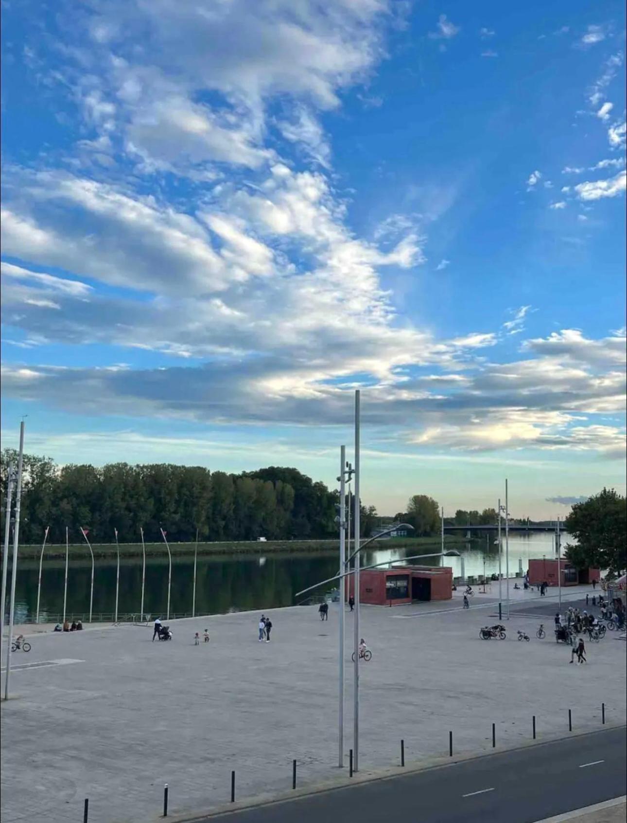 Les Rives De Saone - Balneotherapie Mâcon Exterior foto